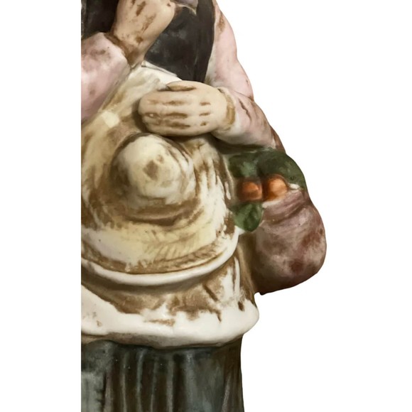 Bisque  painted figurine old lady carrying vegetables 9" Great Condition - Picture 6 of 7